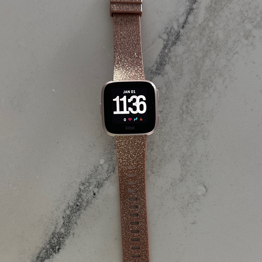 Fitbit Versa Glittering Rose Gold Smartwatch